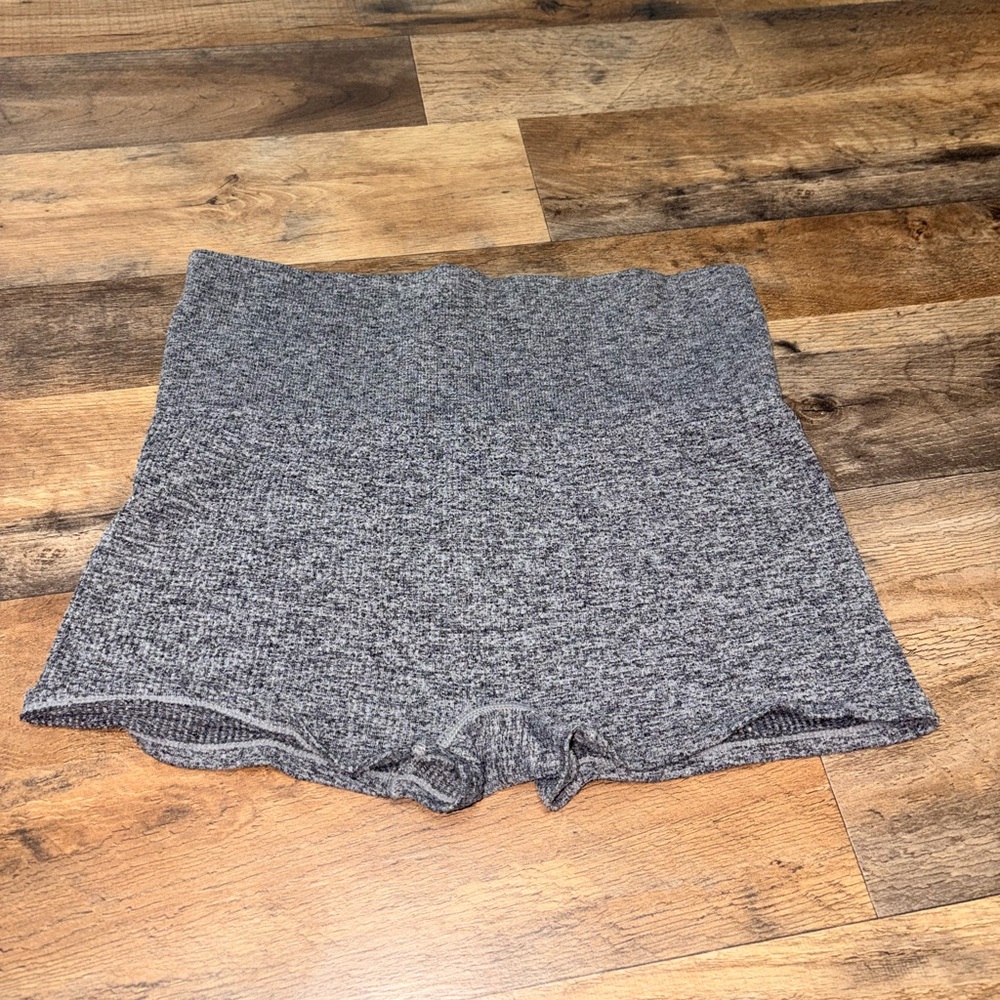 Colsie Gray Ribbed Lounge/Exercise Shorts M | High Waisted Shorts - Picture 2 of 5